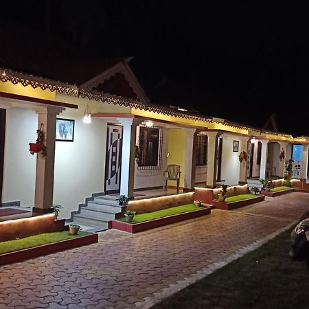 Viswamurti Resorts Chālsa Extérieur photo